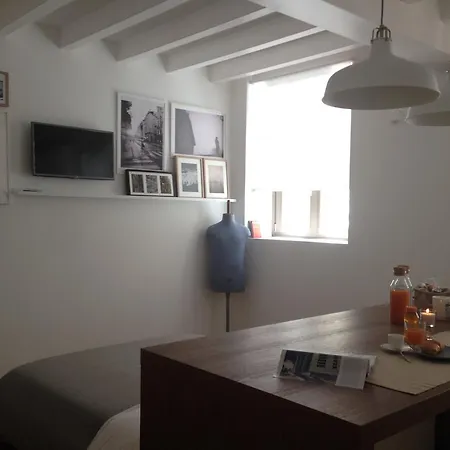 2409 Parma Apartment Room photo